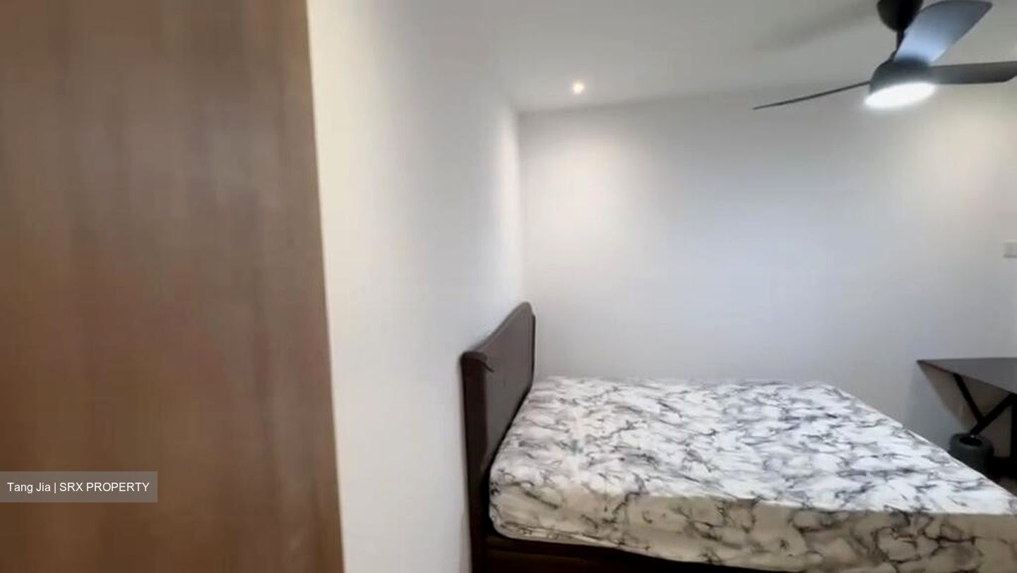 Lakepoint Condominium (D22), Condominium #517973671